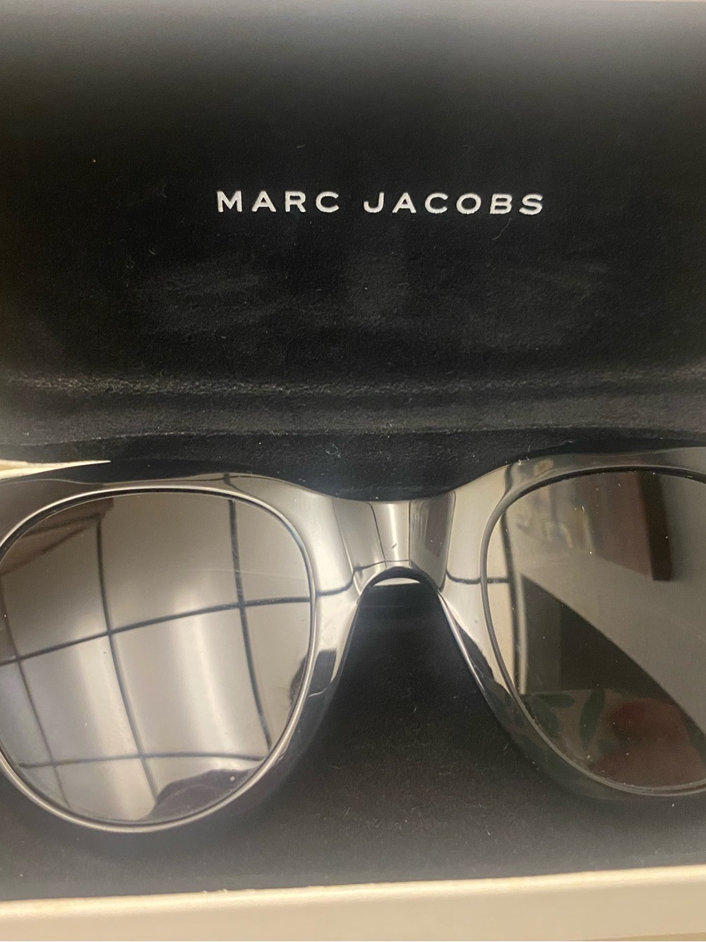 Marc Jacobs Glossy Black Round Sunglasses
